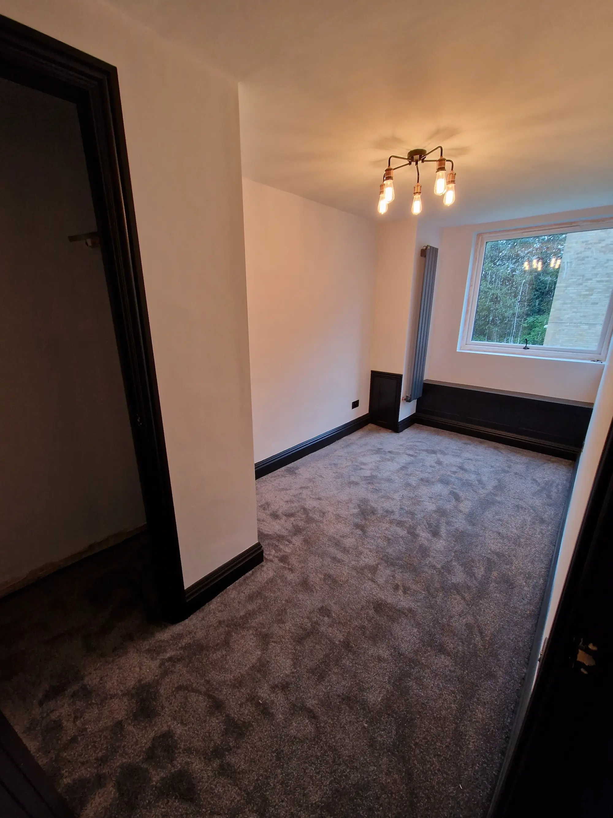 Photo of another modern, bright bedroom with dark carpet of Farleigh Court Road 2 Bedroom Flat